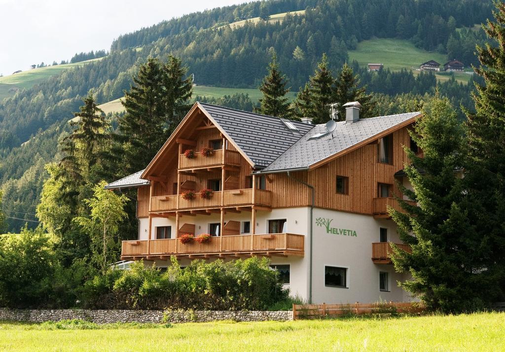 Appartments Helvetia Villabassa Exterior foto