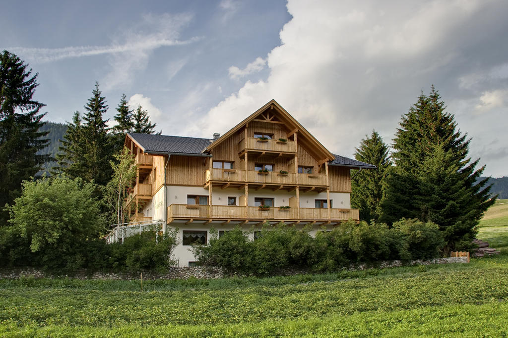 Appartments Helvetia Villabassa Exterior foto